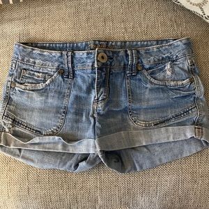 Amethyst Size 9 Shorts